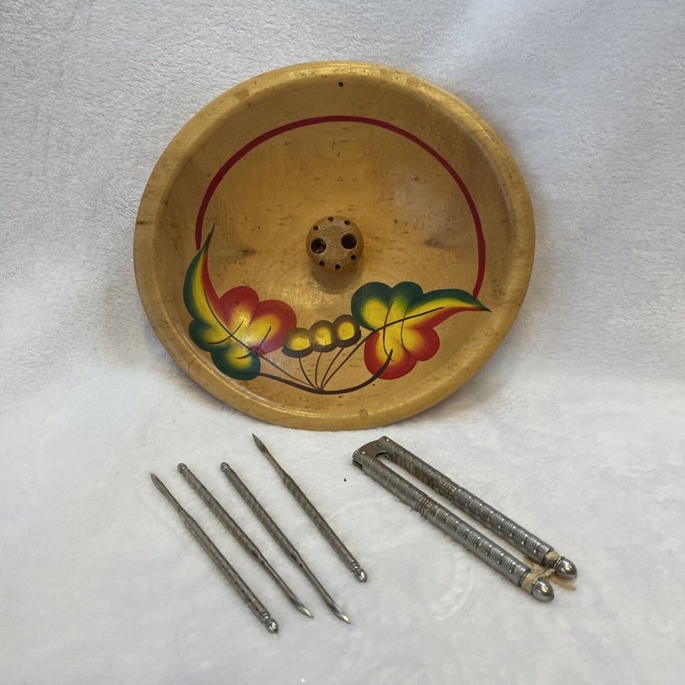 Vtg Painted Acorn Leaf Footed Nut Bowl With Nut Cracker And 4 Nut Picks 9"Wx3"H